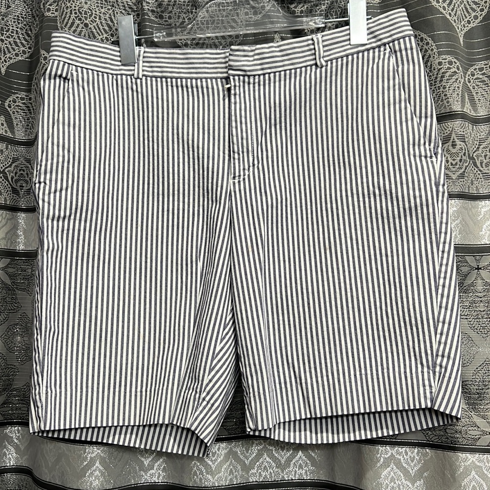 Banana Republic, size 14, straight leg shorts, blue & white striped-stretchy!!!!